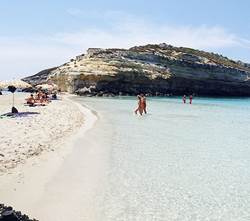 spiaggia dei conigli 